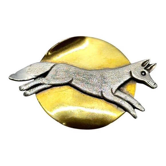 Vintage Navajo RARE Clarence and Russell Lee Sterling Silver Running Fox Brooch - Picture 1 of 7